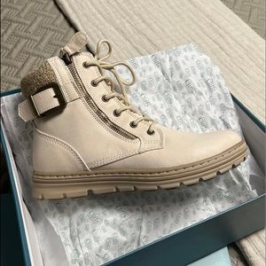 Cliffs by White Mountain Fashion Hiker Boots